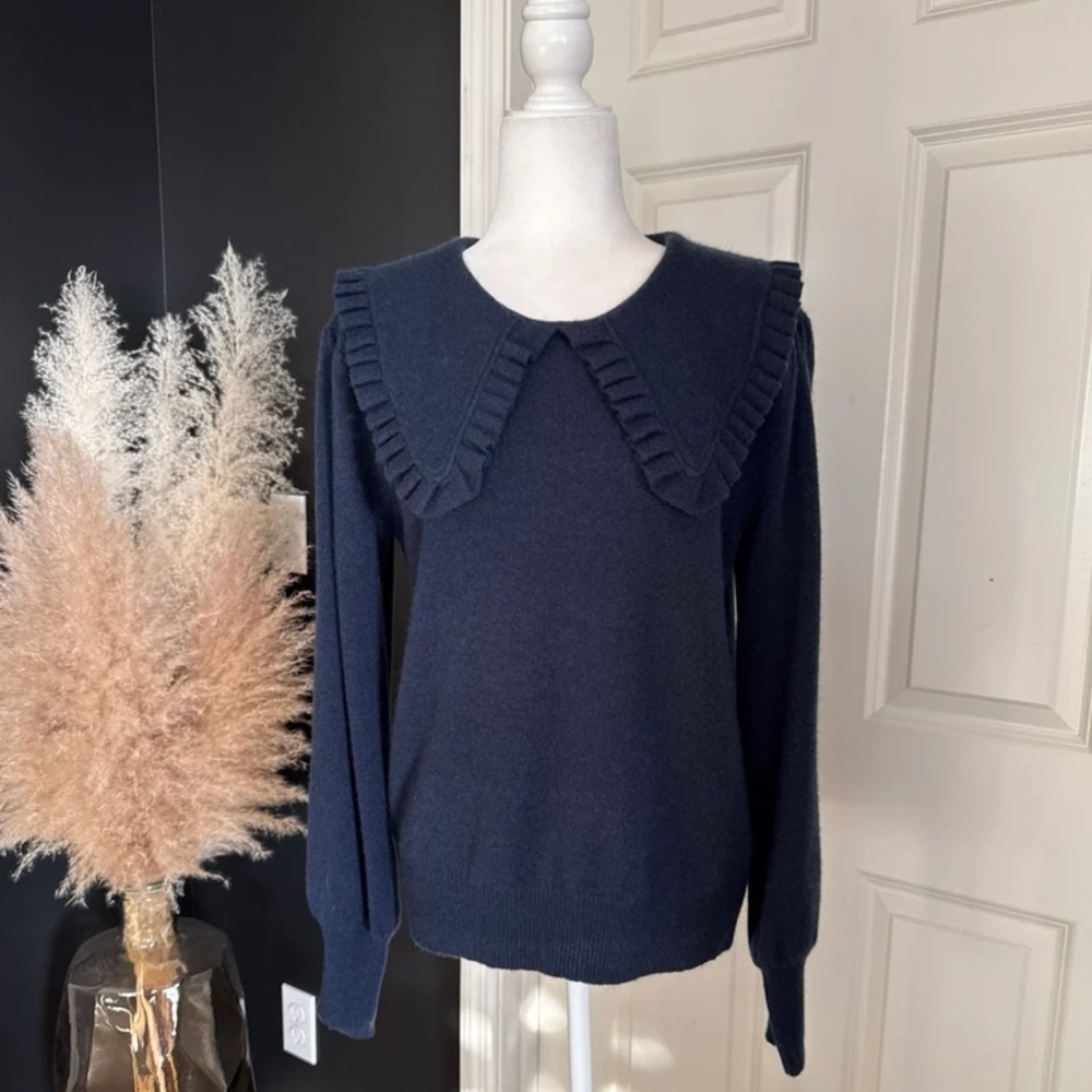 Autumn Cashmere Navy Peter Pan Collared Puff Sleeve 100% Cashmere Sweater
Large - Picture 2 of 12